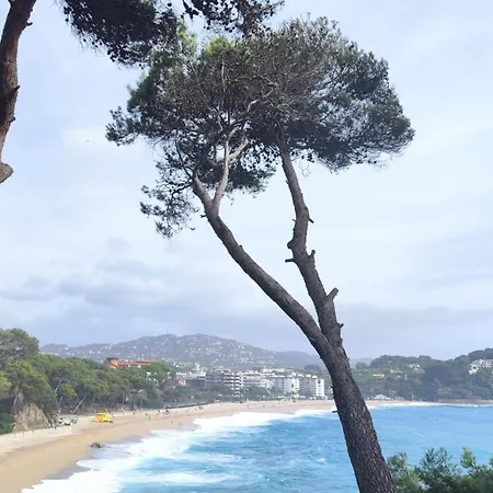 Lloret & Parking アパート リョレート・デ・マル