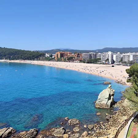 Lloret & Parking Λορέτ Ντε Μαρ